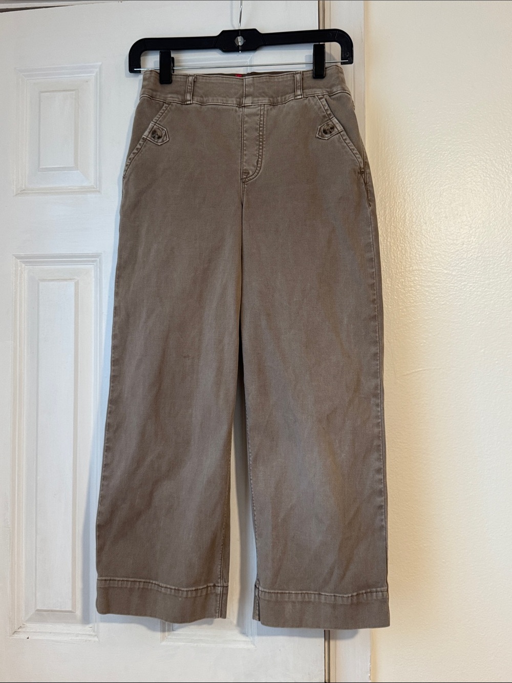SPANX Twill Cropped Flare Leg Khaki Pull On Pants size small